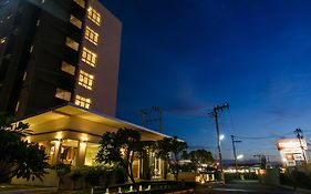 โรงแรมเดอะ เซเนอรี (SHA Extra Plus)